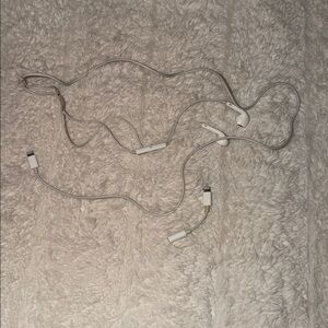 Apple Wired Earphones & Headphone Adapter